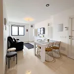 Surf Apartment La Santa